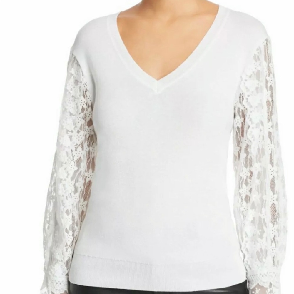Le Gali Doloris Sweater Size Medium White. NWT